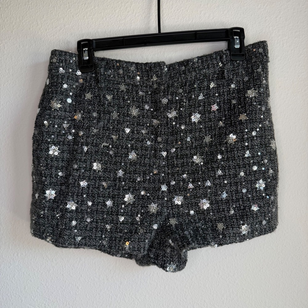 ASTR The Label Wynn Tailored Shorts Charcoal Gray NWT Size Medium Minimalist - Picture 4 of 12